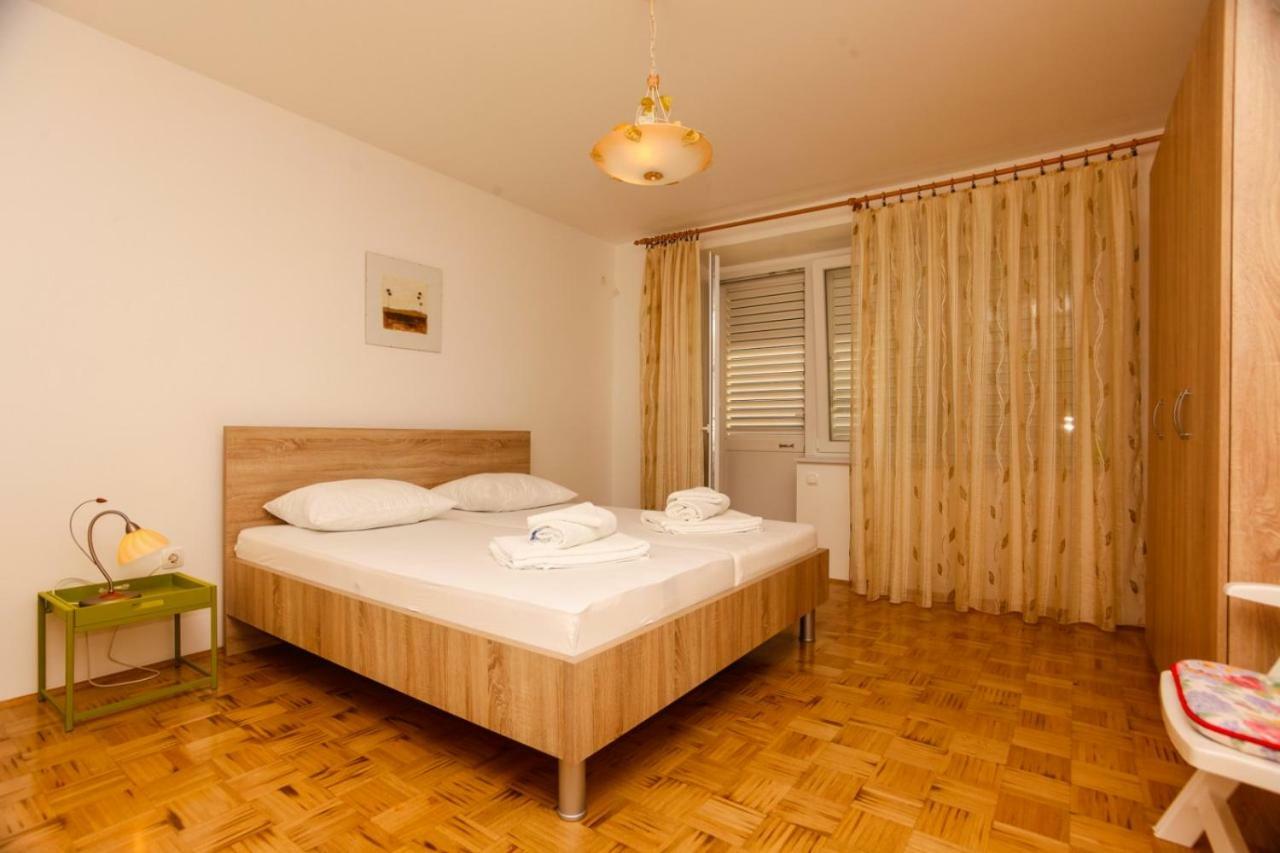 Apartments Marta Crikvenica Exterior foto